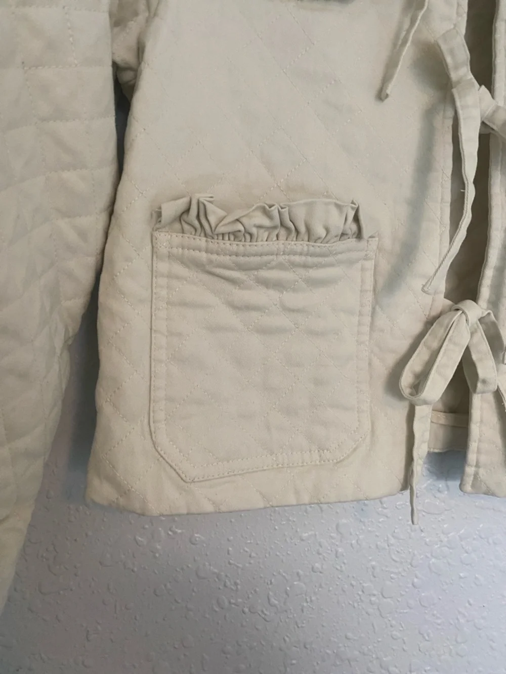 Avec Les Filles Cream Quilted Ruffle-Tie Puffer Jacket size Small - Picture 3 of 8